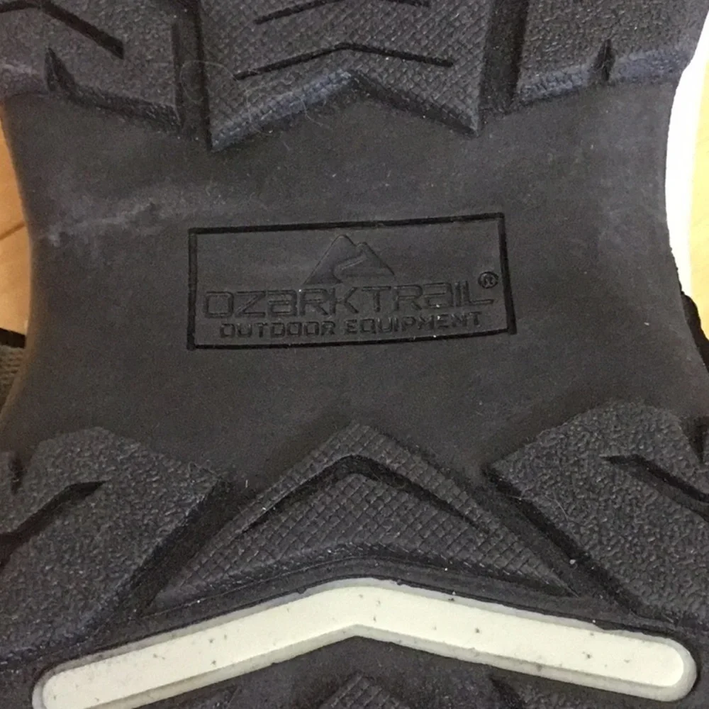 OZARK trail Outdoor Trek adjustable Ankle Strap Sandals. Men’s size 13